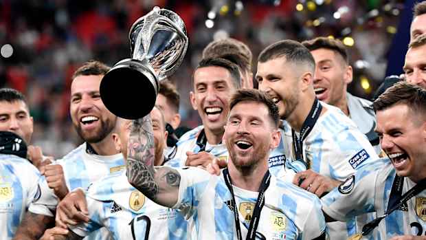 ¿Cómo le fue a Messi en las finales que jugó con Argentina?